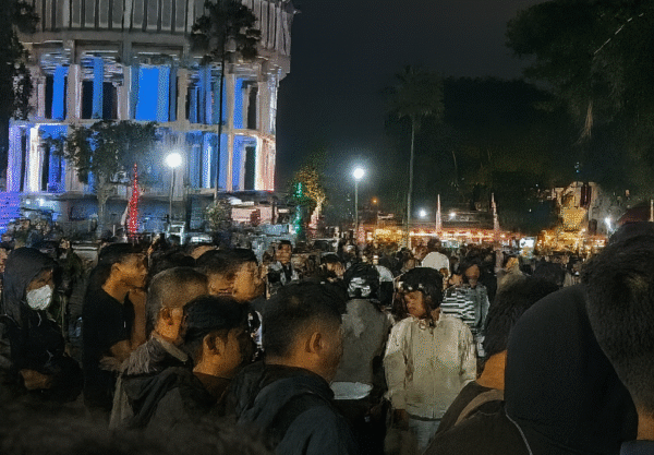 Demo 29 Agustus 2025 di Polres Magelang Kota dan Alun‑Alun berujung ricuh. Polisi menembakkan gas air mata; Pemkot membatalkan tiga event demi keamanan. Waspada.